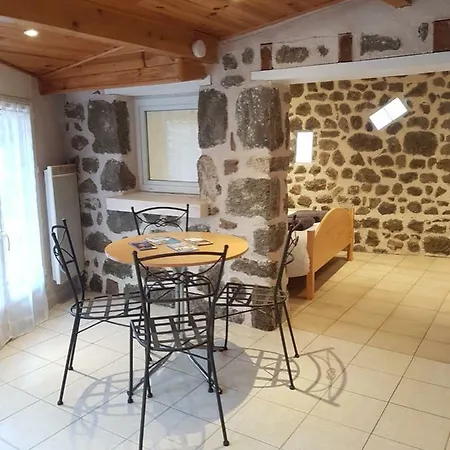 La Maison D'oree アパート *